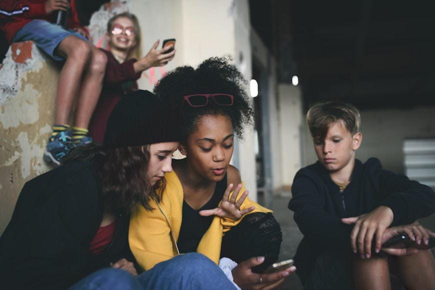Paradoks Keberagamaan Gen Z Indonesia, Religius Jarang Ibadah