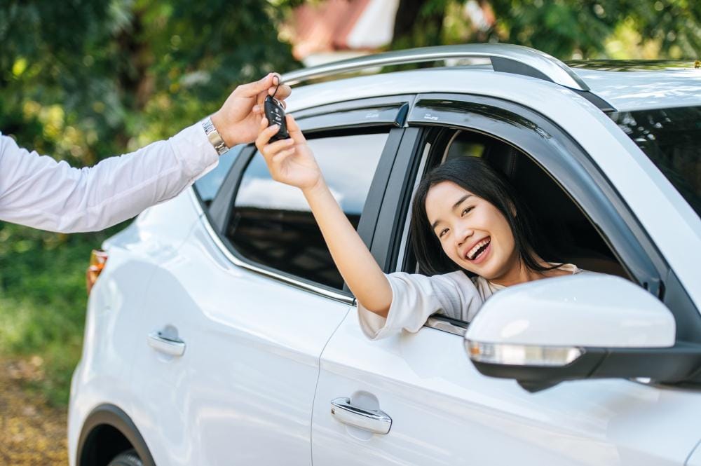 Consumer Confidence Declines, Vehicle Sales Grow: What Does It Mean?