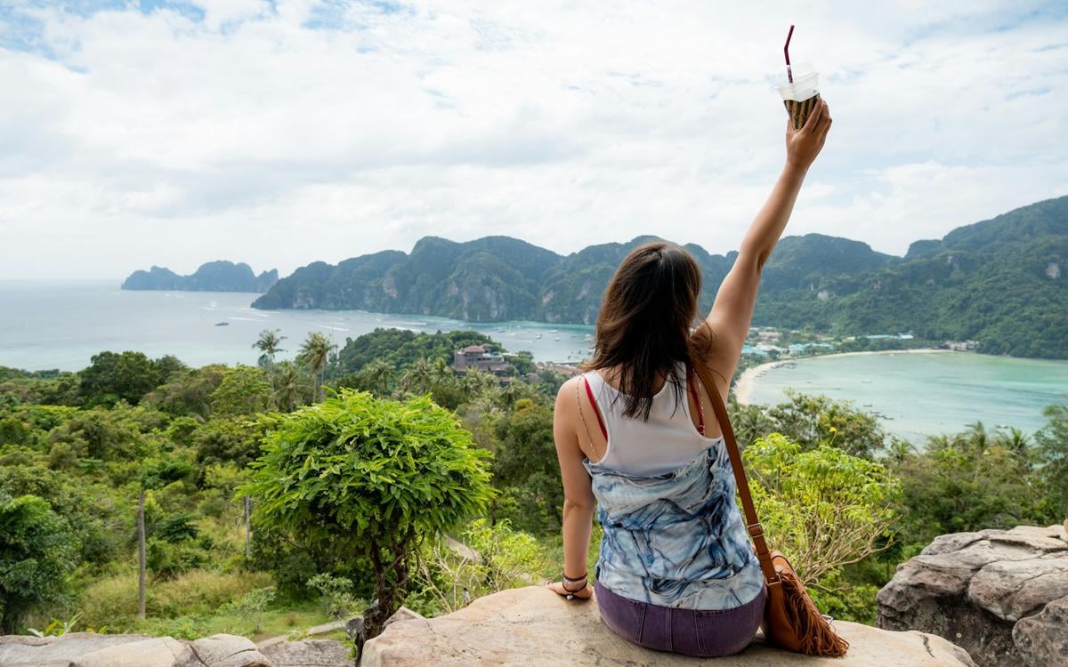 Outbound Travel Is Falling: What Is Changing in How We Take Holidays
